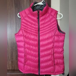 Women's packable down vest